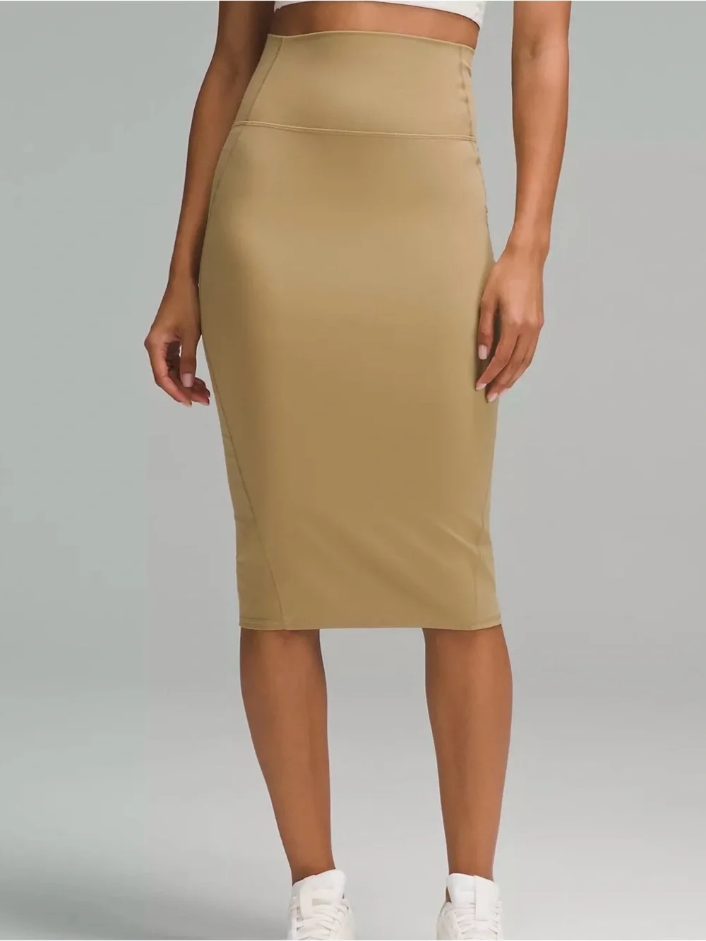 NWT lululemon Nulu Slim-Fit High-Rise Skirt